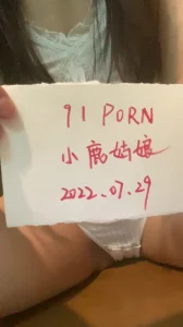 clarkcn哥和好友3P朋友圈里的高校女教师一边玩一边拍