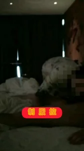 身材极品小妞网络走向现实的强制凌辱